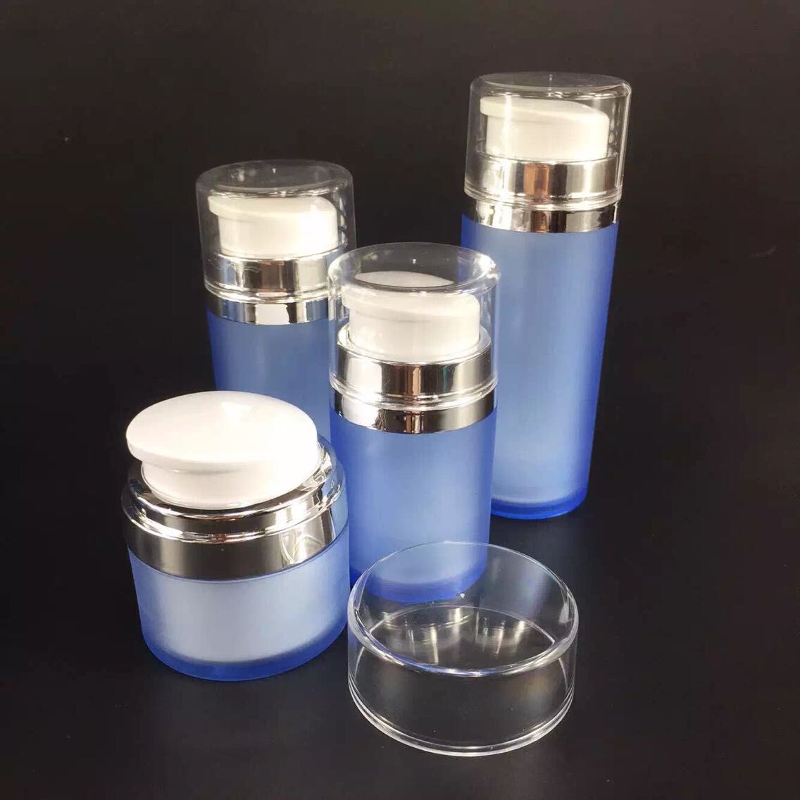 RL10 Duckbilled Airless Series